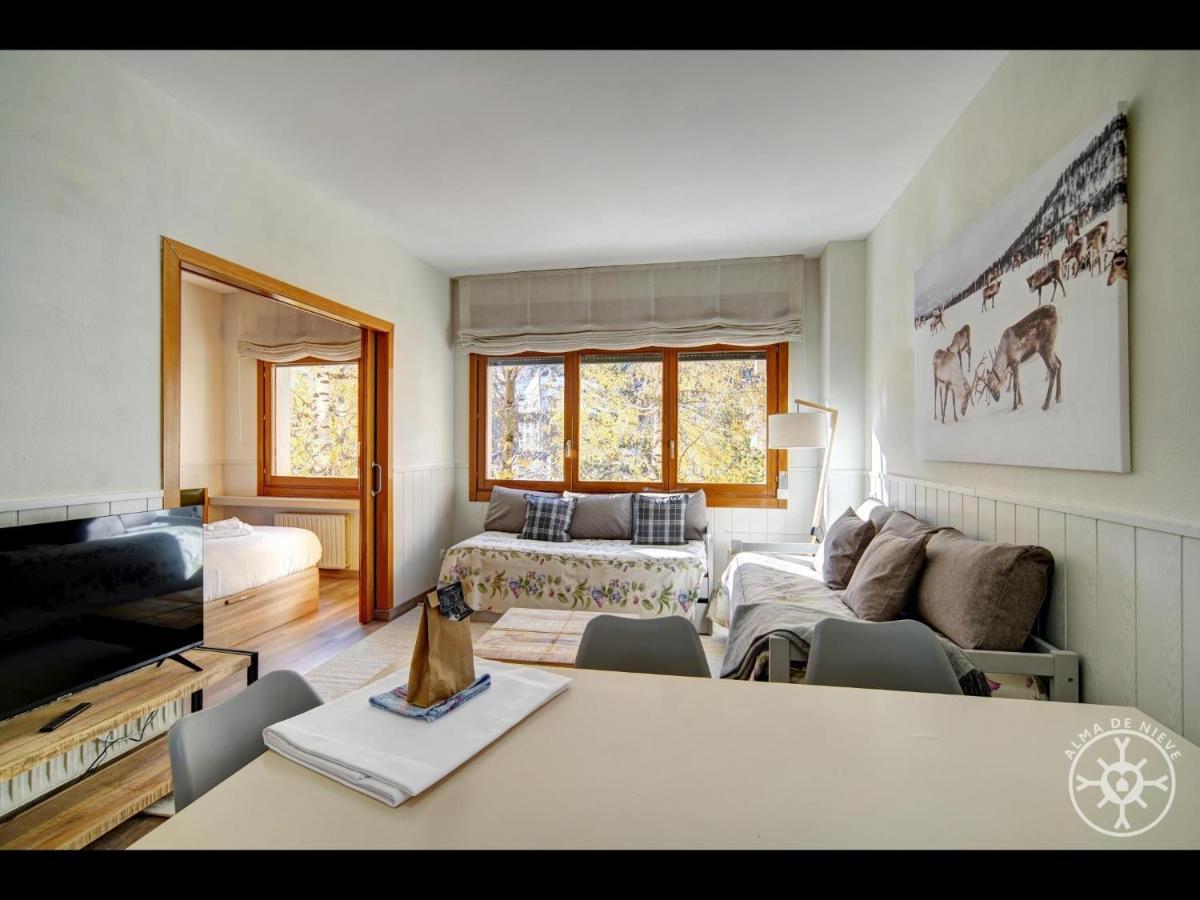 Maladeta De Alma De Nieve Apartment Baqueira Beret Exterior photo