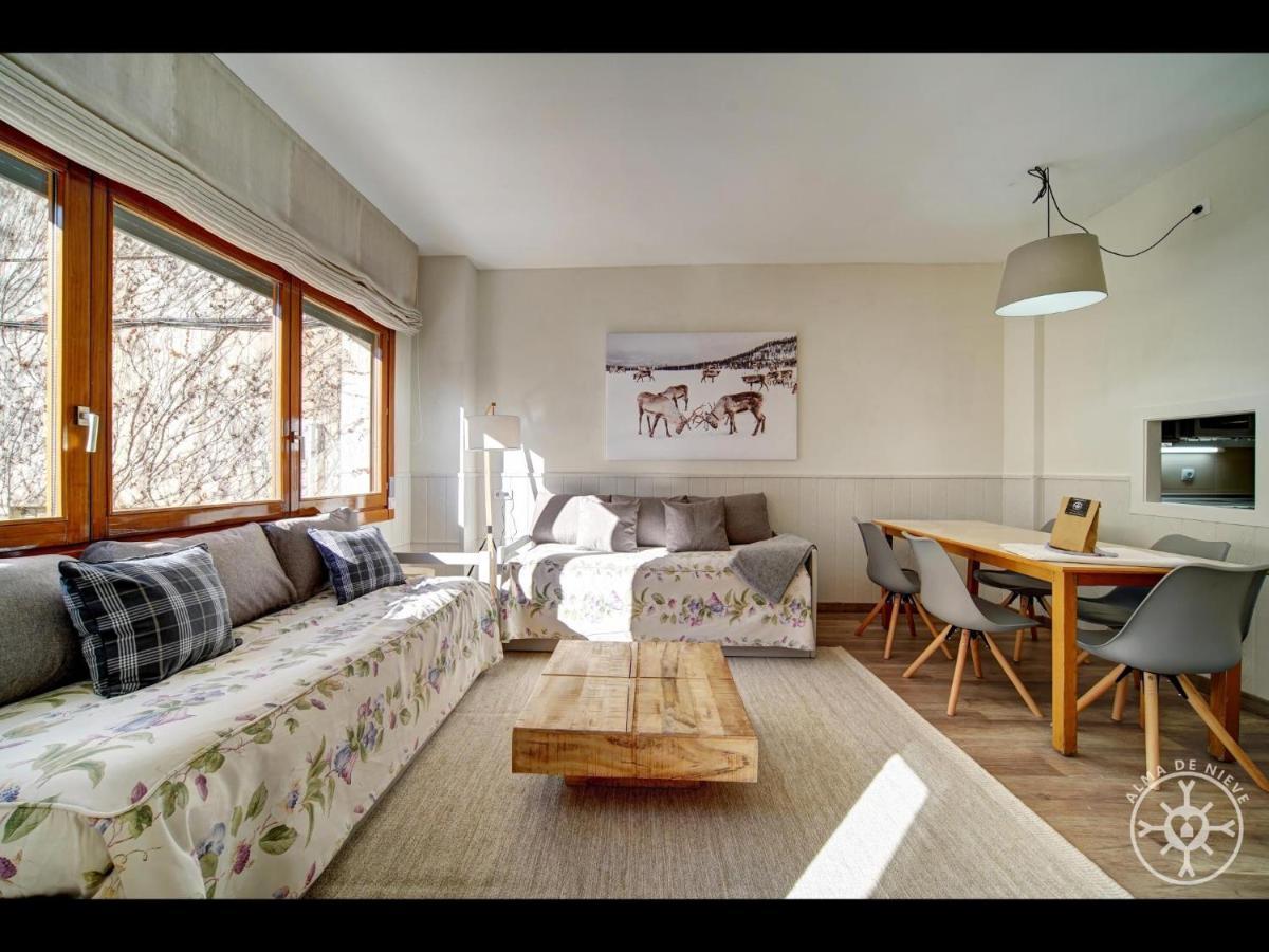 Maladeta De Alma De Nieve Apartment Baqueira Beret Exterior photo